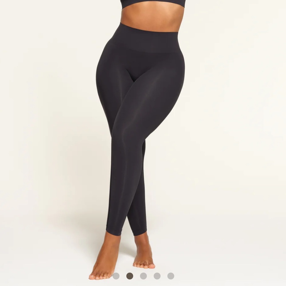 Soft smooth leggings skims